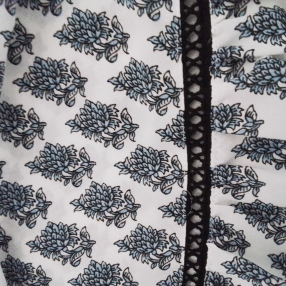 INC International Women’s Wrap Front Blue and White long sleeve blouse, size M - Picture 5 of 6